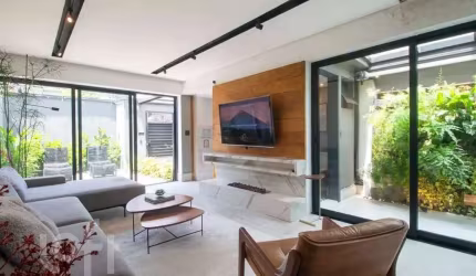 Casa com 2 quartos à venda na Rua Guaraiúva, 1395, Itaim Bibi, São Paulo por R$ 2.446.000