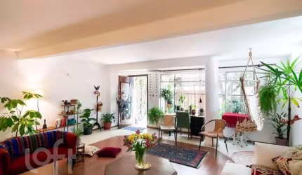 Casa com 4 quartos à venda na Rua Gabriel de Lara, 564, Itaim Bibi, São Paulo por R$ 1.800.000