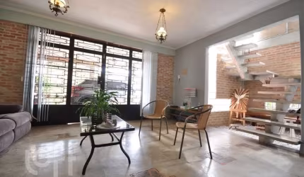 Casa com 5 quartos à venda na Rua Catileias, 11, Tremembé, São Paulo por R$ 827.000