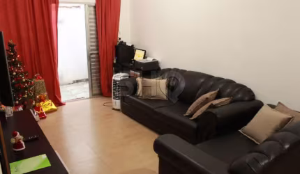Casa com 3 quartos à venda na Rua Guaraja, 329, Vila Mazzei, São Paulo por R$ 800.000