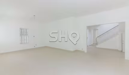 Casa com 4 quartos à venda na Rua Itamarati, 204, Pacaembu, São Paulo por R$ 2.749.999