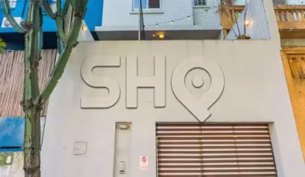 Casa com 2 quartos à venda na Rua Judith, 56, Vila Madalena, São Paulo por R$ 1.750.000