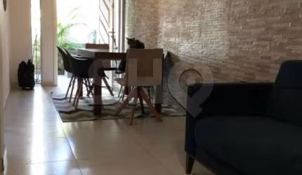Casa com 3 quartos à venda na Rua Mota Pais, 402, Vila Ipojuca, São Paulo por R$ 1.300.000