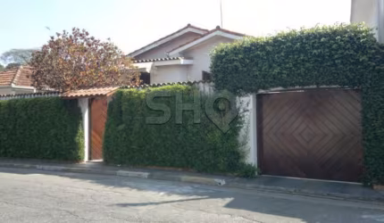 Casa com 6 quartos à venda na Rua Icamaquã, 107, Tremembé, São Paulo por R$ 950.000