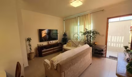 Casa em condomínio fechado com 3 quartos à venda na Rua Dona Martinha, 355, Santa Teresinha, São Paulo por R$ 550.000