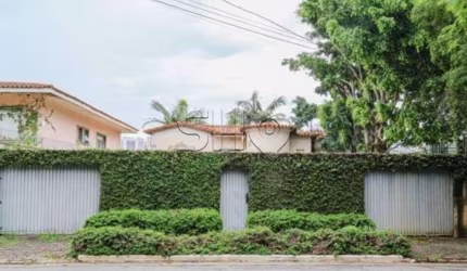 Casa com 5 quartos à venda na Rua Angatuba, 668, Pacaembu, São Paulo por R$ 2.100.000