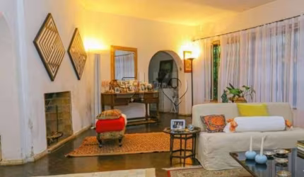 Casa com 3 quartos à venda na Itatiba, 156, Pacaembu, São Paulo por R$ 1.740.000