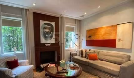 Casa com 3 quartos à venda na Rua Angatuba, 514, Pacaembu, São Paulo por R$ 8.500.000