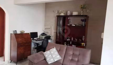 Casa com 2 quartos à venda na Rua Tavares Bastos, 20, Perdizes, São Paulo por R$ 655.000