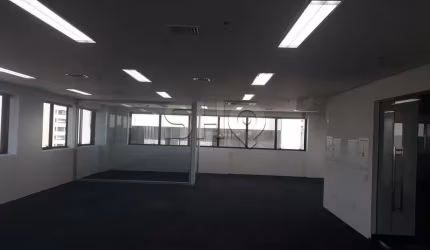 Prédio com 22 salas para alugar na Rua Vergueiro, 3111, Vila Mariana, São Paulo por R$ 220.000