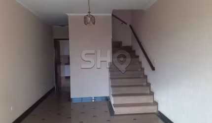 Casa com 3 quartos à venda na Rua Guaraja, 252, Vila Mazzei, São Paulo por R$ 880.000