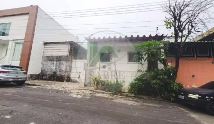 Casa 3 quartos à Venda no bairro Parque 10, Conjunto Eldorado, Manaus