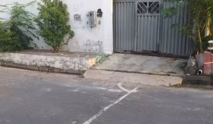Casa 3 quartos a venda no bairro Gilberto Mestrinho, Manaus