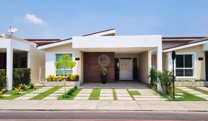 Casa a venda no condomínio Tales de Mileto, bairro Flores, Manaus