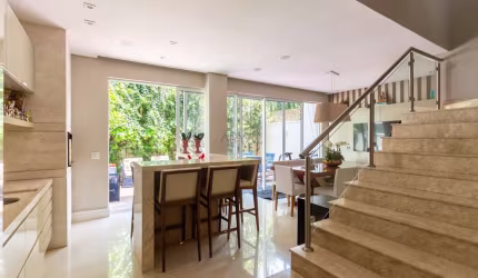 Casa em condomínio fechado com 3 quartos à venda na Rua Antônio Grade, 533, Mercês, Curitiba, 231 m2 por R$ 2.100.000