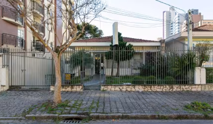 Casa comercial à venda na Rua Professora Ephigênia do Rego Barros, 50, Bigorrilho, Curitiba, 373 m2 por R$ 2.200.000