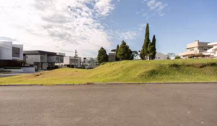 Terreno em condomínio fechado à venda na Rua Uberlândia, 359, Abranches, Curitiba, 1311 m2 por R$ 1.350.000