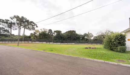 Terreno em condomínio fechado à venda na Rua Anastácio Homann, 306, Orleans, Curitiba, 1493 m2 por R$ 1.500.000