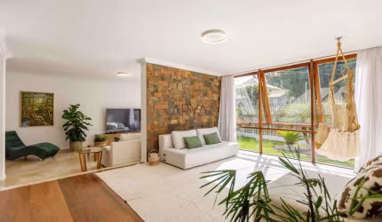 Casa com 4 quartos à venda na Rua Teixeira Mendes, 360, Jardim Social, Curitiba, 479 m2 por R$ 2.100.000