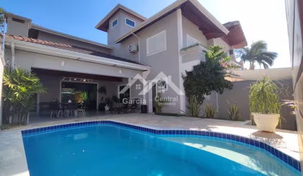 Casa lado praia em Peruíbe