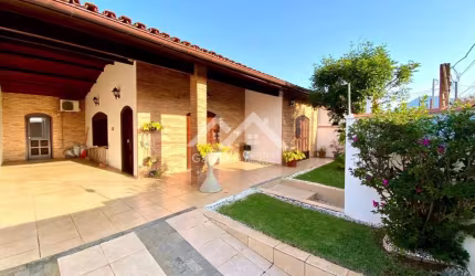 Casa lado praia em Peruíbe