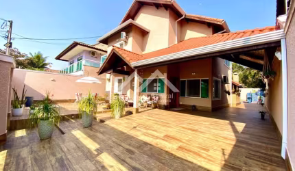Casa em Peruíbe, lado praia