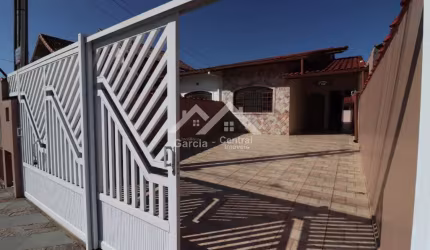 Casa a venda em Peruíbe