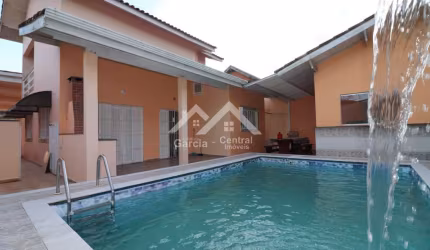 Casa a venda em Peruíbe