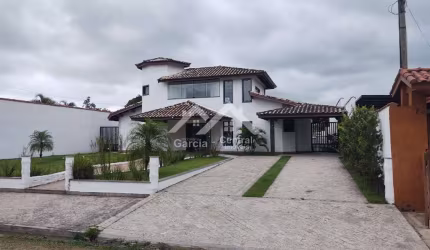 Sobrado em Peruíbe no bairro São Marcos