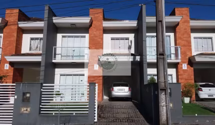 SOBRADO GEMINADO BAIRRO COSTA E SILVA