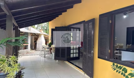 Sítio com residência colonial, 3 quartos, escriturado, 20.200 m², com riacho, analisa permuta