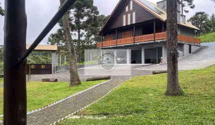 Sitio com casa alto padrão em Campo Alegre com 4.200 m², tudo cercado, duas casas, acabamento de primeira, analisa permuta