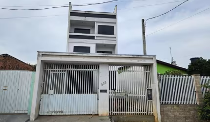 Sobrado com 4 dormitórios, sendo 01 suíte à venda, 350 m² por R$ 640.000
