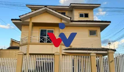 Sobrado com 3 dormitórios à venda, 271 m  por R  1.490.000,00 - Centro - Campo Largo PR