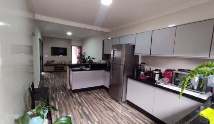 Casa com 3 dormitórios à venda, 112 m² por R$ 300.000,00 - Jardim São José  - Sarandi/PR