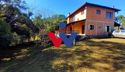 Chácara com 3 dormitórios à venda, 60000 m  por R  690.000,00 - Zona Rural - Tijucas do Sul PR