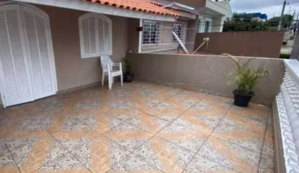 Sobrado com 3 dormitórios à venda, 111 m  por R  490.000,00 - Xaxim - Curitiba PR