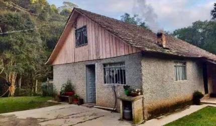 Sítio com 3 dormitórios à venda, 395750 m  por R  890.000,00 - Bom Jesus - Campo Largo PR