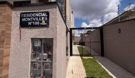 Sobrado  Triplex dentro de Condominio Bairro Uberaba Curitiba Pr