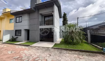 EXCELENTE SOBRADO COM ÓTIMA LOCALIZAÇÃO ZERANDO A ENTRADA!!!
