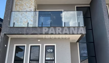 SOBRADO COM ACABAMENTO MODERNO E UMA LINDA PISCINA NO BAIRRO NAÇÕES