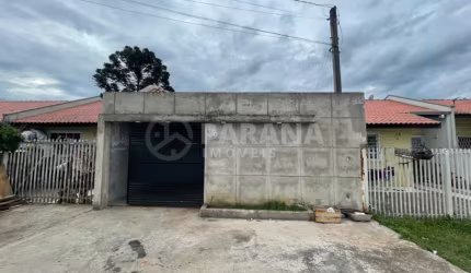VENHA CONFERIR ESTA CASA COM COZINHA PLANEJADA NO IGUAÇU!!! Churrasqueira | 2 vagas para carro.