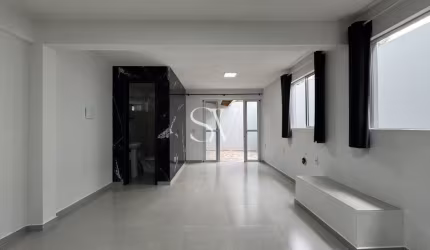 Casa Padrão a venda com 02 Dormitórios sendo 01 Suíte em Potecas/ São José, SC