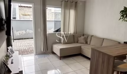 Sobrado a venda de 02 Dormitórios com sacada no bairro Forquilhas em São José-SC