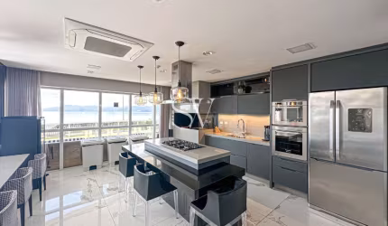 Apartamento Alto Padrão com 03 Dormitórios sendo 03 Suítes no Estreito/ Florianópolis, SC