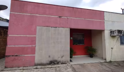 CASA NO RESIDENCIAL SAINT LOUIS