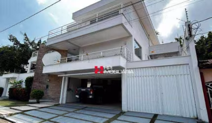 MANSÃO TRIPLEX