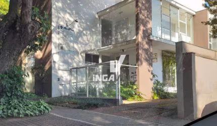 Sala em localização provilegiada!