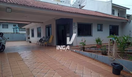 Casa com 3 (suite)dormitórios à venda, 237 m² por R$ 1.490.000 - Vila Marumby - Maringá/PR
