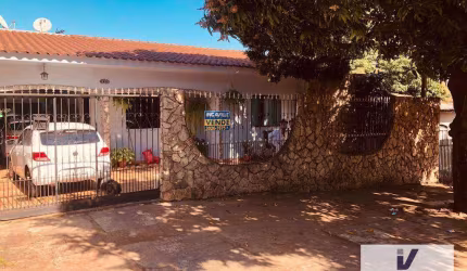 Casa com 4 dormitórios à venda, 190 m² por R$ 1.200.000,00 Jardim Aclimação - Maringá/PR